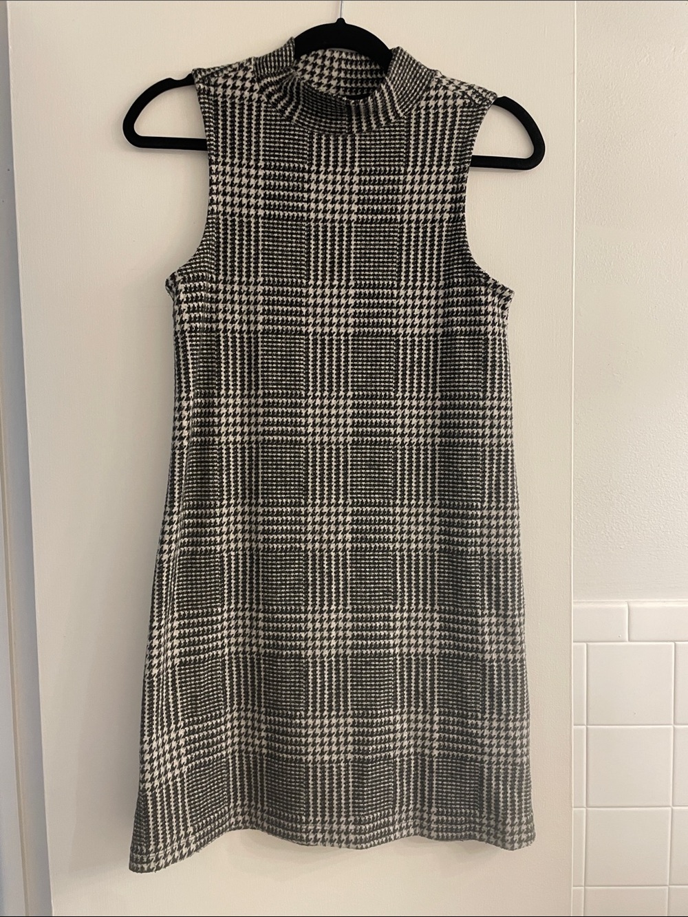 Sleeveless Houndstooth Mock Neck Dress - Twik Simons - Black & White